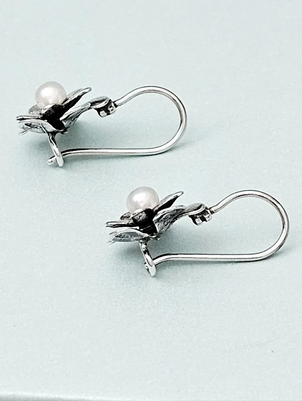 Silpada Sterling Silver Pearl 'Love Bloom' Floral Petite Earrings W1768